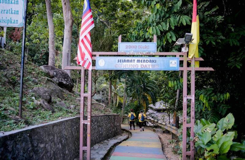 The trail head of hiking to Gunung Datuk