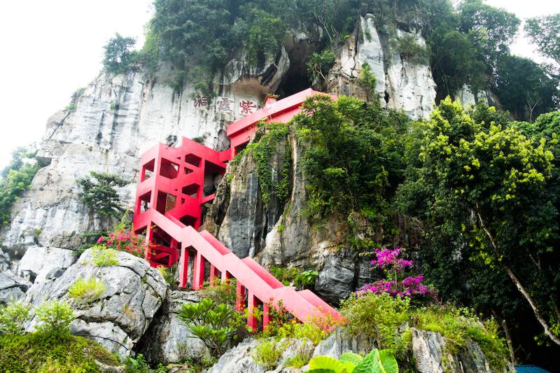 Zi Xia Cave (Zi Xia Dong 紫霞洞).