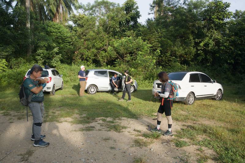 Trailhead of Bukit Gua Kambing