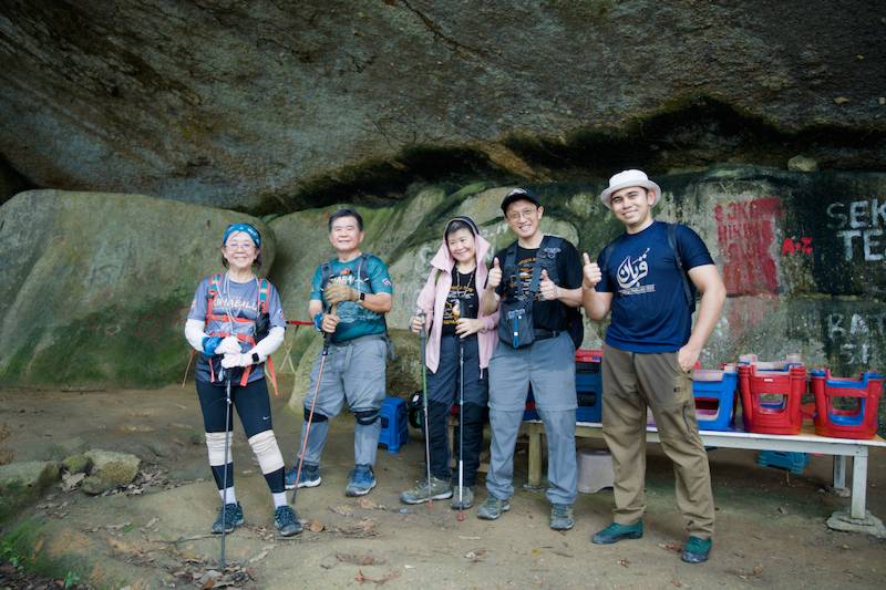 Reaching Gua Kambing – A Rock Shelter Rather Than a Deep Cave